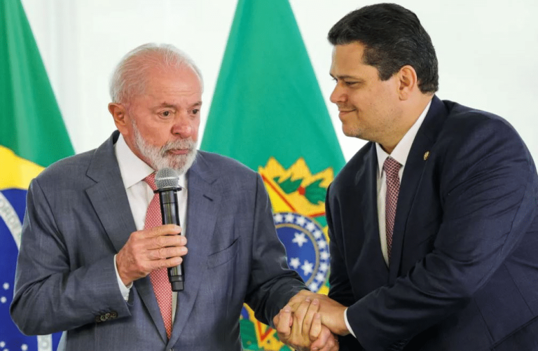alcolumbre-sobe-o-tom,-acusa-interferencia-do-governo-e-agrava-clima-antes-da-sabatina-de-messias