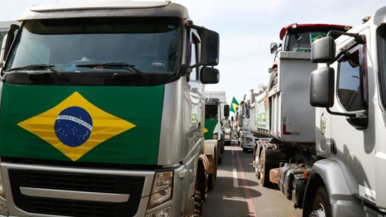 Organizações de caminhoneiros contestam ato pró-Bolsonaro organizacoes-de-caminhoneiros-contestam-ato-pro-bolsonaro