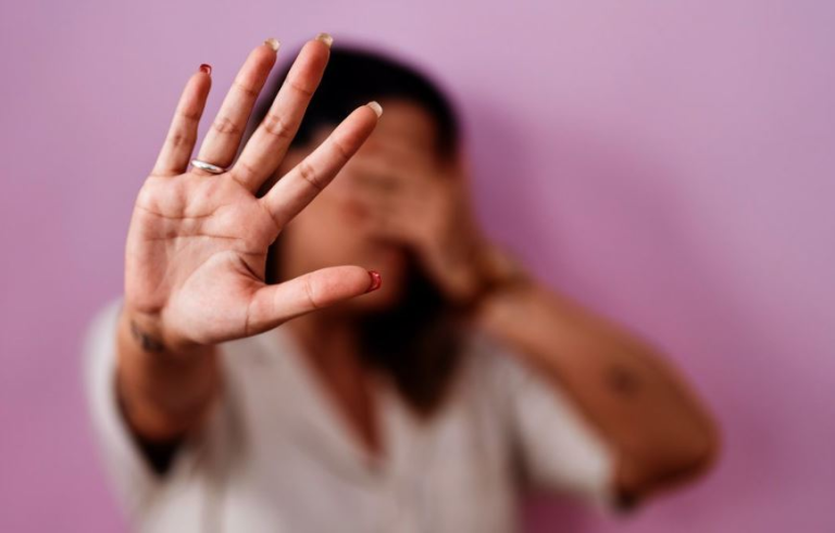 numero-de-feminicidios-ja-passa-de-mil-em-2025,-e-brasil-tem-ao-menos-tres-assassinatos-de-mulheres-por-dia