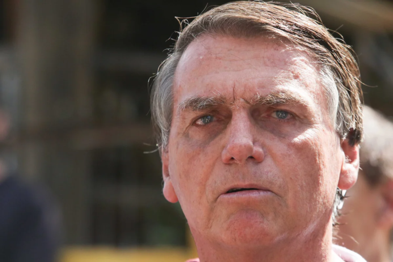filhos-afirmam-que-bolsonaro-enfrenta-prisao-“mais-dura”-do-que-lula