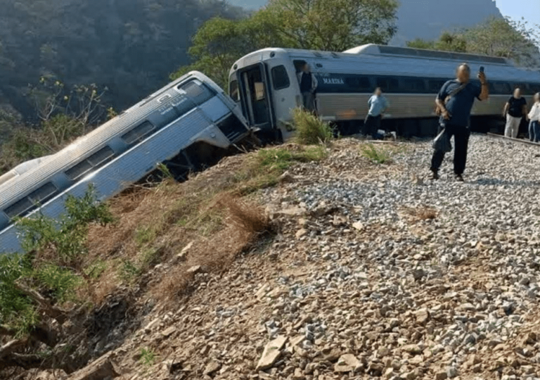 tragedia:-descarrilamento-de-trem-interoceanico-mata-13-e-deixa-quase-100-feridos-no-mexico