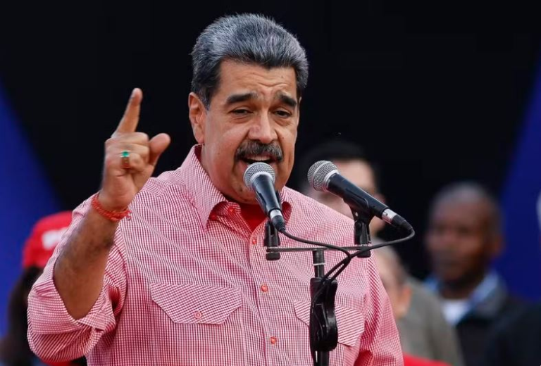 sob-pressao-militar,-maduro-propoe-dialogo-com-eua-sobre-petroleo,-migracao-e-drogas