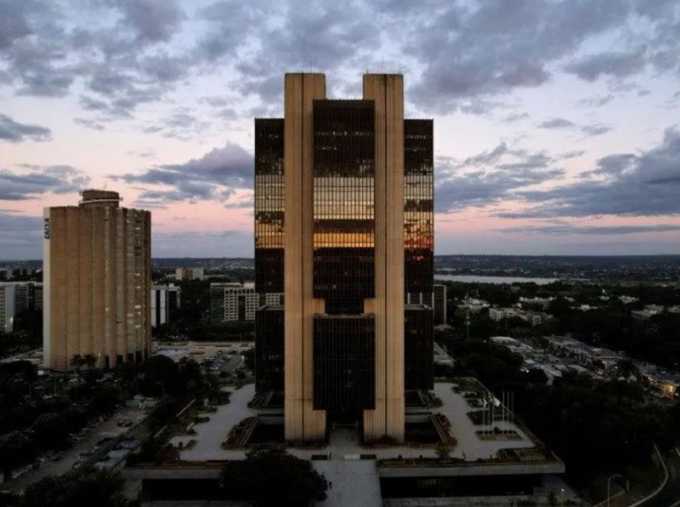 ataques-ao-banco-central-disparam-nas-redes-e-crescem-mais-de-460%-em-dois-meses