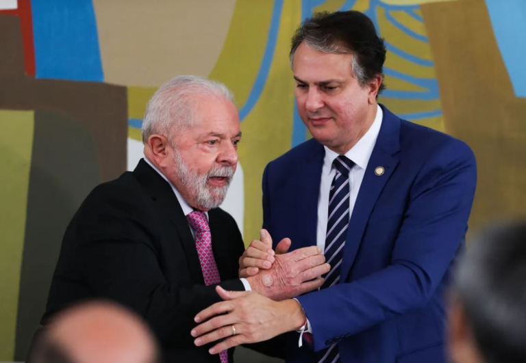 lula-escala-camilo-santana-para-comandar-palanques-do-pt-no-nordeste