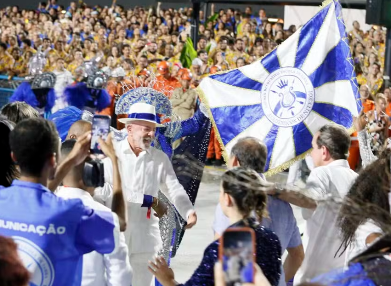 desfile-em-homenagem-a-lula-foi-um-desastre-na-avaliacao-do-pt-e-do-planalto