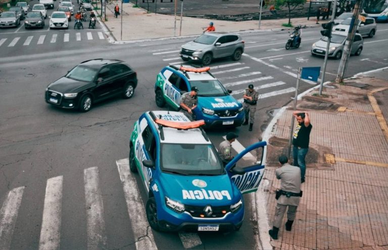 ia-ajuda-pm-a-prender-dois-suspeitos-e-apreender-30-kg-de-drogas-em-goias