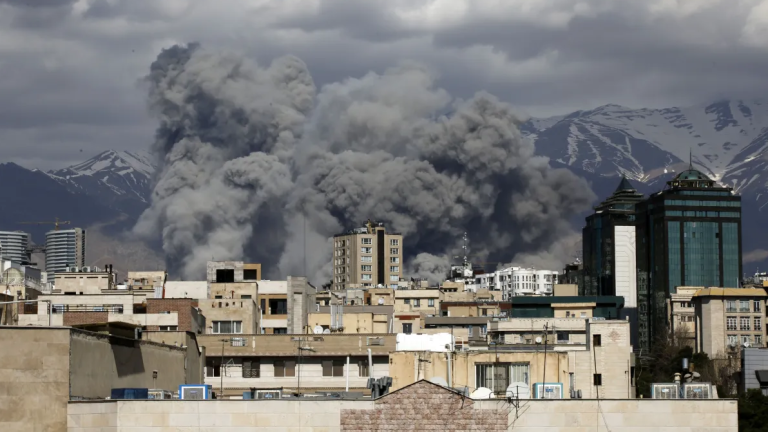 israel-lanca-nova-onda-de-ataques-em-larga-escala-contra-o-ira