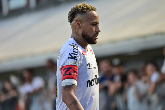 Neymar se desculpa com Robinho Jr. após briga em treino: ‘Me excedi’ neymar-se-desculpa-com-robinho-jr.-apos-briga-em-treino:-‘me-excedi’