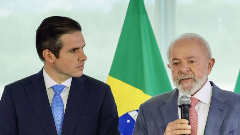 Prefiro relação com Lula do que com governo anterior, diz Hugo prefiro-relacao-com-lula-do-que-com-governo-anterior,-diz-hugo