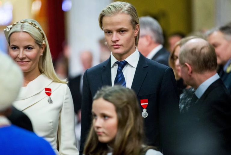 Filho de princesa da Noruega é condenado a 4 anos de prisão filho-de-princesa-da-noruega-e-condenado-a-4-anos-de-prisao