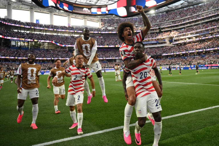 donos-da-casa,-estados-unidos-vencem-de-novo-na-copa-e-estao-classificados-para-as-eliminatorias