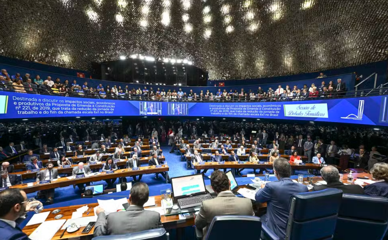 senado-aprova-credito-de-r$-15-bilhoes-para-empresas-afetadas-por-tarifaco
